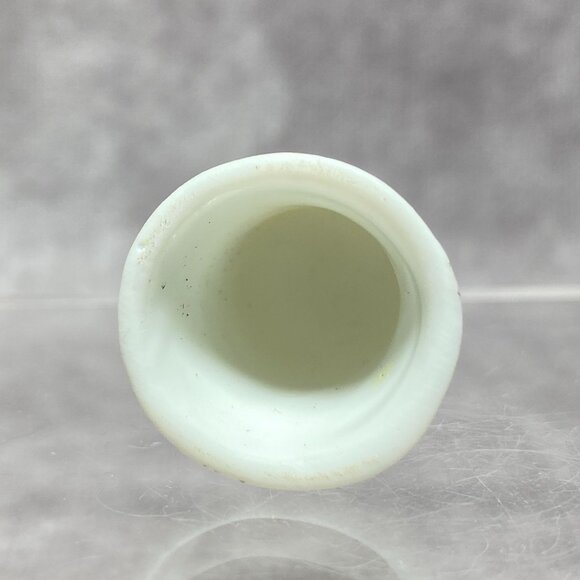 Vintage Bon Ami Powder Porcelain Thimble With Chick Logo & Gold Trim - Picture 8 of 9